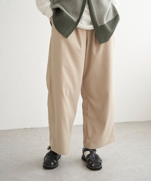 VENCEEXCHANGE(ヴァンスエクスチェンジ)の「フロントタックワイドパンツ(その他パンツ・レディース・ベージュ・M/L)」の2枚目の写真