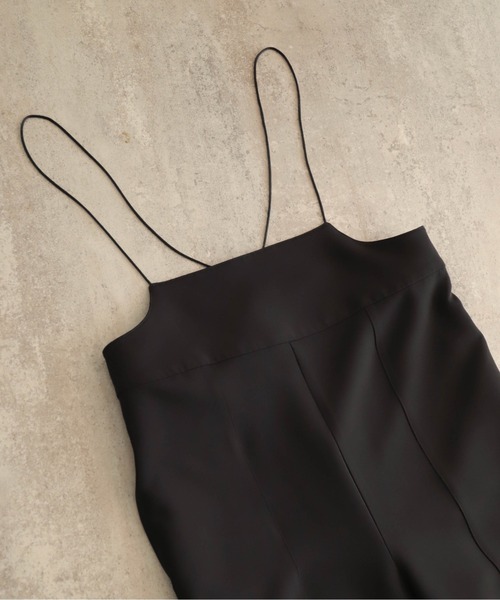 NOMBRE IMPAIR（ノンブルアンペール）の「ポリエステルダブルクロス　ナローサロペット（サロペット/オーバーオール・レディース・ブラック/チャコールグレー・FREE）」の22枚目の写真