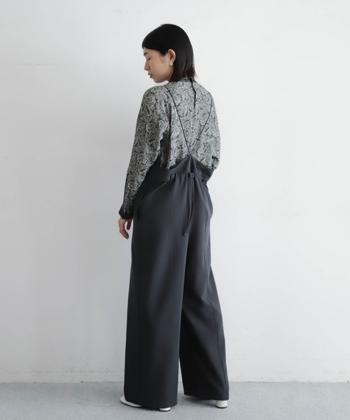 NOMBRE IMPAIR（ノンブルアンペール）の「ポリエステルダブルクロス　ナローサロペット（サロペット/オーバーオール・レディース・ブラック/チャコールグレー・FREE）」の16枚目の写真