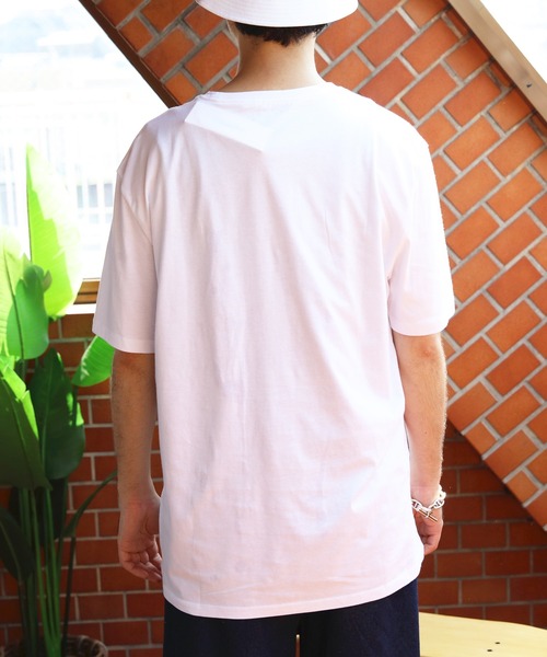 Calvin Klein(カルバン・クライン)の「Calvin Klein モノグラム半袖Tシャツ(Tシャツ/カットソー・メンズ・ホワイト系その他/ブラック・SMALL/MEDIUM/LARGE/X-LARGE)」の14枚目の写真