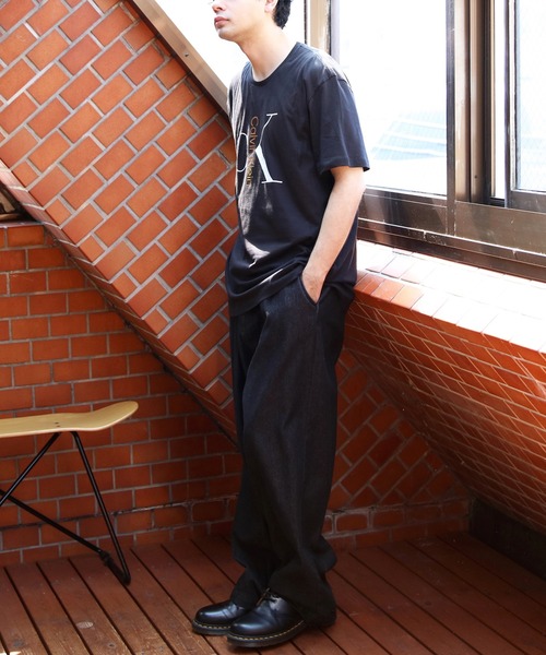 Calvin Klein(カルバン・クライン)の「Calvin Klein モノグラム半袖Tシャツ(Tシャツ/カットソー・メンズ・ホワイト系その他/ブラック・SMALL/MEDIUM/LARGE/X-LARGE)」の4枚目の写真