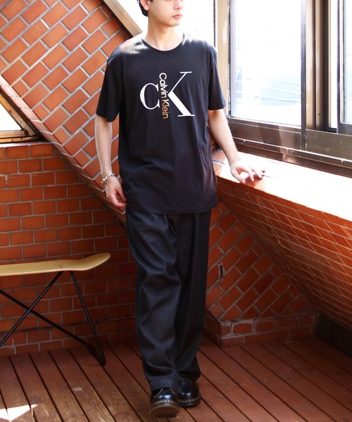 Calvin Klein(カルバン・クライン)の「Calvin Klein モノグラム半袖Tシャツ(Tシャツ/カットソー・メンズ・ホワイト系その他/ブラック・SMALL/MEDIUM/LARGE/X-LARGE)」の7枚目の写真