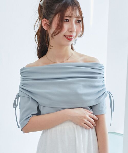 MAJESTIC LEGON(マジェスティックレゴン)の「サイドドロストオフショルカットトップス(Tシャツ/カットソー・レディース・アイボリー/ピンクベージュ/ブラック/ブルー・MEDIUM)」の17枚目の写真
