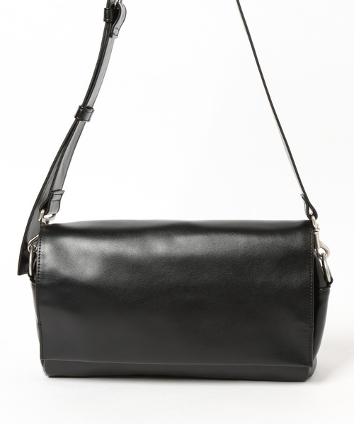 LEPSIM（レプシィム）の「【お気に入り登録数2万突破】【500mlペットボトルも入る】フラップボディバッグ　574895（ショルダーバッグ・レディース・ライトグレー/ブラック/ガンメタ/グレー系その他/マルチ/ライトブラウン/ブラック系その他・ONE SIZE）」の10枚目の写真