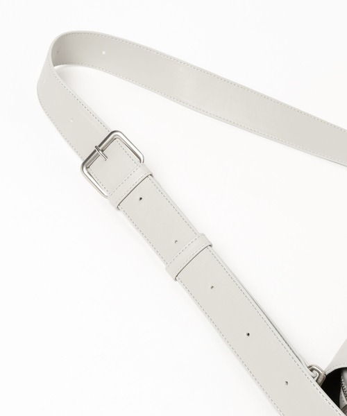 LEPSIM（レプシィム）の「【お気に入り登録数2万突破】【500mlペットボトルも入る】フラップボディバッグ　574895（ショルダーバッグ・レディース・ライトグレー/ブラック/ガンメタ/グレー系その他/マルチ/ライトブラウン/ブラック系その他・ONE SIZE）」の12枚目の写真