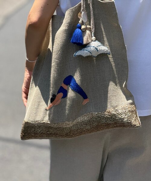 BEARDSLEY（ビアズリー）の「《CITRUS》ヨガガール刺繍トート（トートバッグ・レディース・ベージュ・FREE）」の4枚目の写真