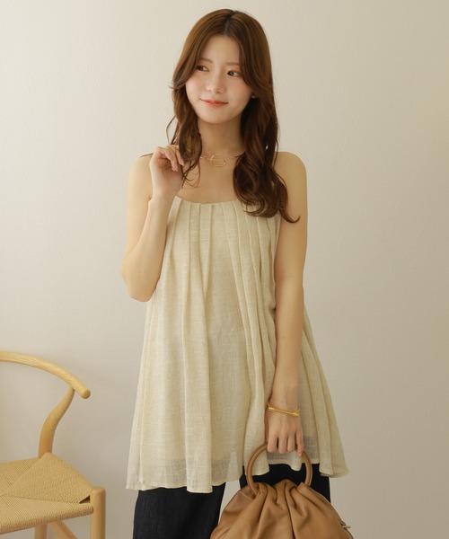 LAULEN（ローレン）の「airy tuck camisole/エアリータックフレアキャミソール（キャミソール・レディース・ブラウン/ベージュ・FREE）」の2枚目の写真