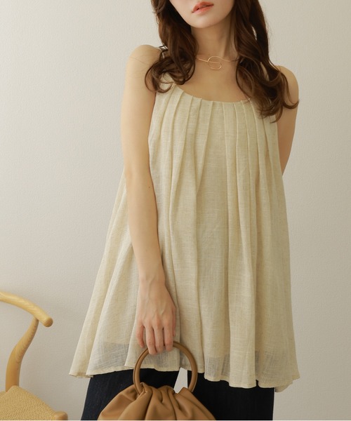 LAULEN（ローレン）の「airy tuck camisole/エアリータックフレアキャミソール（キャミソール・レディース・ブラウン/ベージュ・FREE）」の3枚目の写真