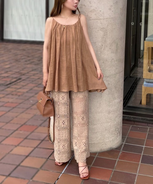 LAULEN（ローレン）の「airy tuck camisole/エアリータックフレアキャミソール（キャミソール・レディース・ブラウン/ベージュ・FREE）」の8枚目の写真