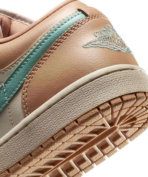 セール】エア ジョーダン 1 LOW ウィメンズシューズ / Air Jordan 1