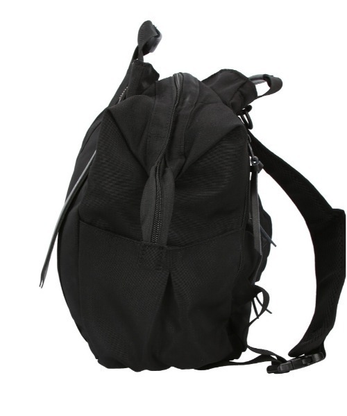 BACKYARD FAMILY(バックヤードファミリー)の「Take Me 3Layer Daypack2(バックパック/リュック・レディース・カーキ/グレー/ネイビー/ベージュ/ブラック・FREE)」の8枚目の写真