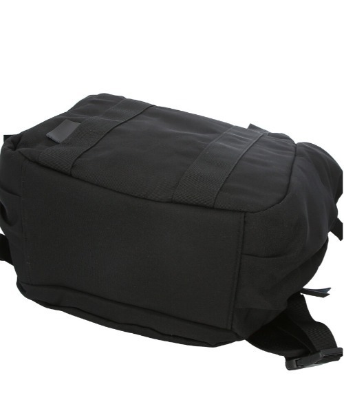 BACKYARD FAMILY(バックヤードファミリー)の「Take Me 3Layer Daypack2(バックパック/リュック・レディース・カーキ/グレー/ネイビー/ベージュ/ブラック・FREE)」の10枚目の写真
