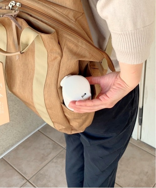 BACKYARD FAMILY(バックヤードファミリー)の「Take Me 3Layer Daypack2(バックパック/リュック・レディース・カーキ/グレー/ネイビー/ベージュ/ブラック・FREE)」の21枚目の写真