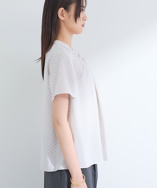 INDIVI（インディヴィ）の「【UVケア】モノグラム ボウタイデザインブラウス（シャツ/ブラウス・レディース・ベージュ系その他3/ホワイト系3/ホワイト・40/38/36/19/15 /13/05/03）」の11枚目の写真