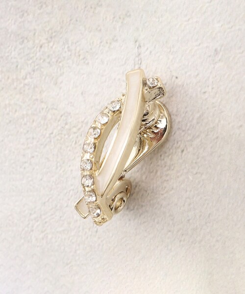 grove（グローブ）の「【痛くなりにくい】エポビジューイヤ（イヤリング・レディース・グレー/アイボリー/ベビーピンク・00）」の5枚目の写真