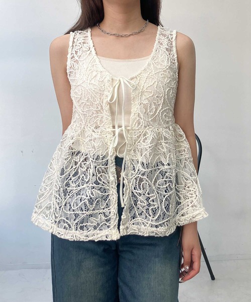 AS KNOW AS plus（アズノゥアズプラス）の「●フロントダブルリボン ぺプラムベスト（ベスト・レディース・ブラウン系/アイボリー系/ネイビー系/ブラック系/サックスブルー系・FREE）」の4枚目の写真