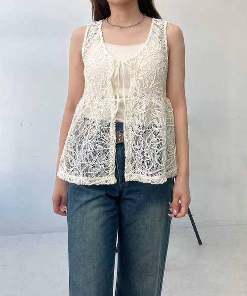 AS KNOW AS plus（アズノゥアズプラス）の「●フロントダブルリボン ぺプラムベスト（ベスト・レディース・ブラウン系/アイボリー系/ネイビー系/ブラック系/サックスブルー系・FREE）」の6枚目の写真