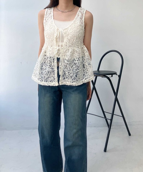 AS KNOW AS plus（アズノゥアズプラス）の「●フロントダブルリボン ぺプラムベスト（ベスト・レディース・ブラウン系/アイボリー系/ネイビー系/ブラック系/サックスブルー系・FREE）」の11枚目の写真