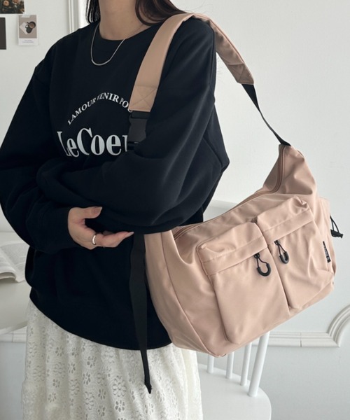 wears(ウェアーズ)の「ダブルポケットボディバッグ ショルダーバッグ(ボディバッグ/ウエストポーチ・レディース・ホワイト/ベージュ/ブラック/カーキ・FREE)」の10枚目の写真