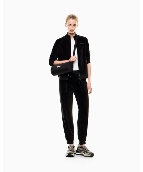 EMPORIO ARMANI EA7(エンポリオアルマーニイーエーセブン)の「【エンポリオ アルマーニ EA7】Athletic Velour ジップアップ スウェットシャツ ストレッチシェニール(スウェット・レディース・ボルドー/ブラック・LARGE/MEDIUM/SMALL/X-SMALL)」の6枚目の写真