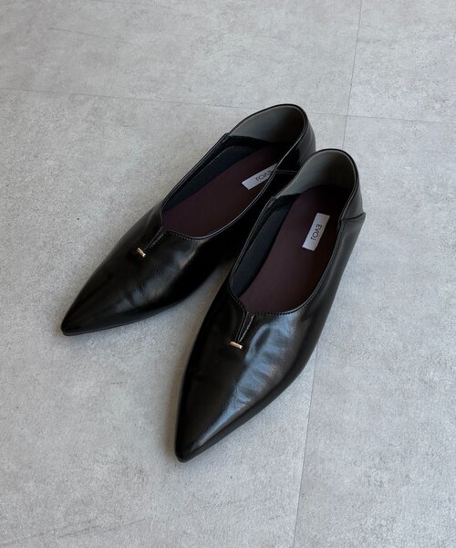 DouDou（ドゥドゥ）の「VカットGOLDモチーフミュール（パンプス・レディース・シルバー/ブラック・24.5cm/24cm/23.5cm/23cm）」の10枚目の写真