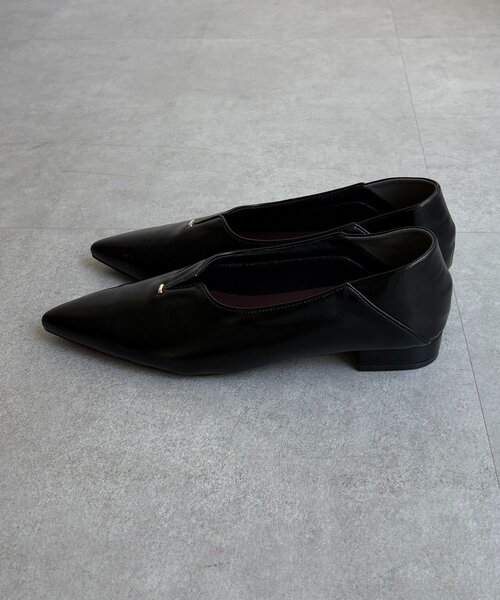 DouDou（ドゥドゥ）の「VカットGOLDモチーフミュール（パンプス・レディース・シルバー/ブラック・24.5cm/24cm/23.5cm/23cm）」の12枚目の写真