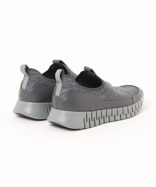 ECCO(エコー)の「イージースリップ GRUUV 高機能スニーカー 軽量 高品質レザー(スニーカー・レディース・グレー・42/41/39/40/43)」の2枚目の写真