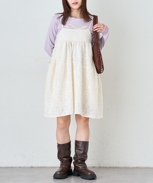 w closet(ダブルクローゼット)の「フラワーレースミニキャミワンピ-ス(ワンピース・レディース・サックスブルー/ブラック/オフホワイト・FREE)」の2枚目の写真