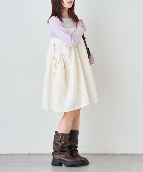 w closet(ダブルクローゼット)の「フラワーレースミニキャミワンピ-ス(ワンピース・レディース・サックスブルー/ブラック/オフホワイト・FREE)」の8枚目の写真