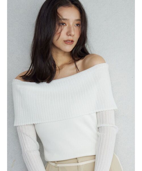 LAGUNAMOON(ラグナムーン)の「シアーオフショルニットプルオーバー(ニット/セーター・レディース・ブラック/クリーム/ホワイト・FREE)」の2枚目の写真