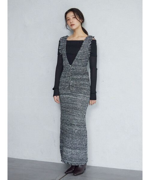 LAGUNAMOON(ラグナムーン)の「シアーオフショルニットプルオーバー(ニット/セーター・レディース・ブラック/クリーム/ホワイト・FREE)」の14枚目の写真