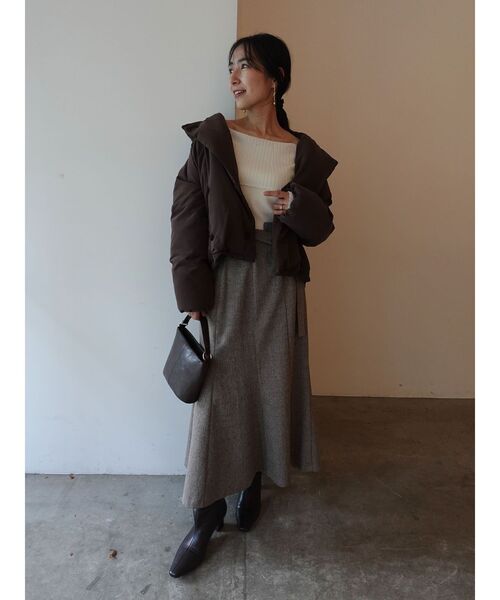 LAGUNAMOON(ラグナムーン)の「シアーオフショルニットプルオーバー(ニット/セーター・レディース・ブラック/クリーム/ホワイト・FREE)」の21枚目の写真