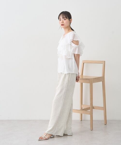 earth music&ecology（アースミュージックアンドエコロジー）の「センターシームタックスウェットパンツ（その他パンツ・レディース・チャコールグレー/ホワイト系その他・FREE）」の5枚目の写真