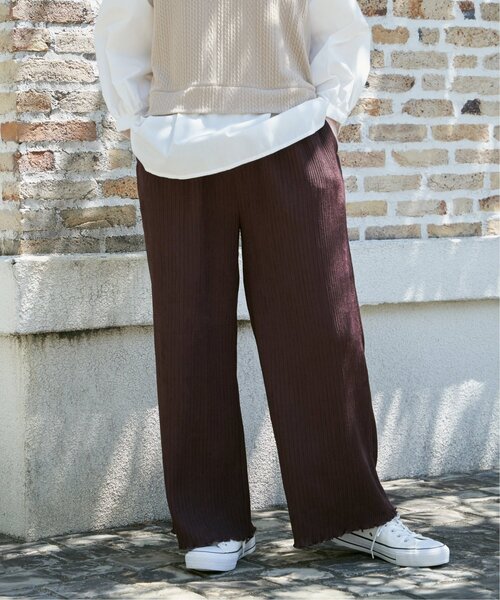 ikka(イッカ)の「ジャガードプリーツワイドパンツ(その他パンツ・レディース・ブラック/ベージュ/ブラウン・M/L/S)」の4枚目の写真