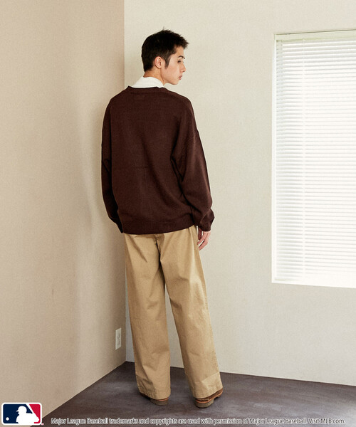 MARY QUANT(マリークワント)の「MLB × MARY QUANT /エムエルビー × マリークワント MLB×MARY QUANT PATCH KNIT CARDIGAN/ロゴパッチニットカーディガン(限定展開)(カーディガン/ボレロ・メンズ・ブラウン/ネイビー/ブラック・MEDIUM/SMALL/LARGE)」の18枚目の写真