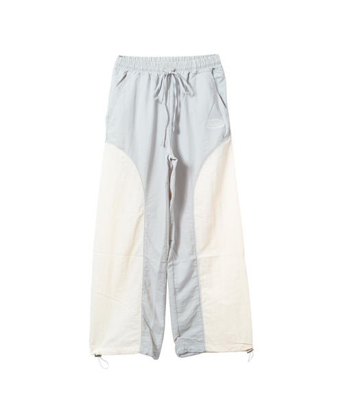 RiCO SUCRE（リコシュクレ）の「パイピングナイロンパンツ（その他パンツ・キッズ・ブラック/サックスブルー/グレイッシュベージュ・165/160/150/140/130）」の16枚目の写真