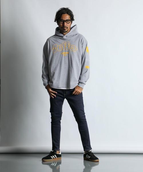 The DUFFER of ST.GEORGE（ザダファーオブセントジョージ）の「GRAFFITI FONT PARKA：グラフィティフォント プルオーバーパーカー（パーカー・メンズ・グレー/ホワイト・X-LARGE/LARGE/MEDIUM）」の9枚目の写真