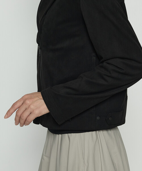 K.T KIYOKO TAKASE(キヨコタカセ)の「ストレッチスエード調 ライダースジャケット(ライダースジャケット・レディース・モカ/ブラック・7号/11号/9号)」の13枚目の写真