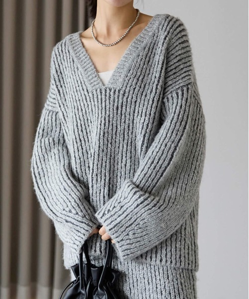 pocket（ポケット）の「オーバーサイズ畦編みVネックニット（ニット