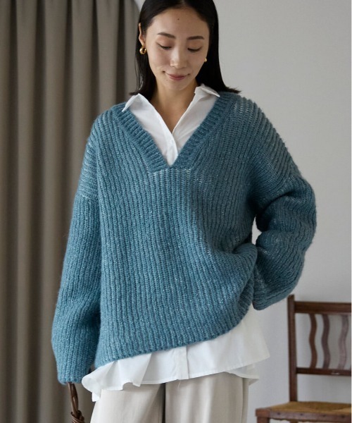 pocket（ポケット）の「オーバーサイズ畦編みVネックニット（ニット