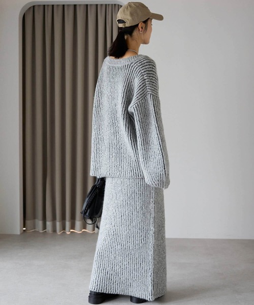 pocket（ポケット）の「オーバーサイズ畦編みVネックニット（ニット/セーター・レディース・グレー/ブルー/ブラウン・FREE）」の11枚目の写真