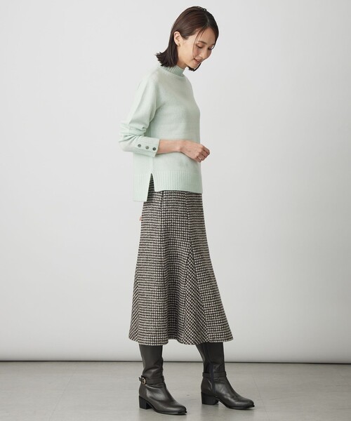 J.PRESS Ladies(J.プレス レディス)の「【WEB限定】YAK BLEND ハイネック ニット(ニット/セーター・レディース・ライトグレー系/ブラウン系/ベージュ系/ライトグリーン系・SMALL)」の16枚目の写真