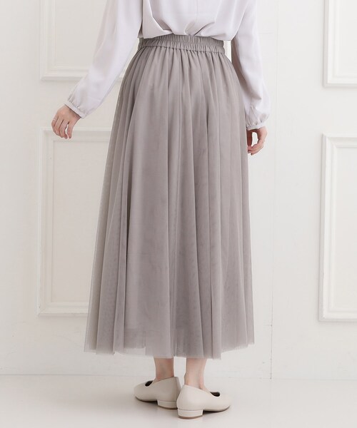 SHOO・LA・RUE（シューラルー）の「【洗濯機可】セレモニーからデイリーまで ふんわり軽やか チュールギャザースカート（スカート・レディース・ライトベージュ/ブラック/グレー系その他・00）」の5枚目の写真