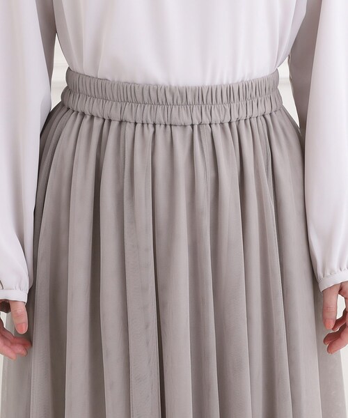 SHOO・LA・RUE（シューラルー）の「【洗濯機可】セレモニーからデイリーまで ふんわり軽やか チュールギャザースカート（スカート・レディース・ライトベージュ/ブラック/グレー系その他・00）」の19枚目の写真