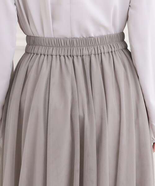 SHOO・LA・RUE（シューラルー）の「【洗濯機可】セレモニーからデイリーまで ふんわり軽やか チュールギャザースカート（スカート・レディース・ライトベージュ/ブラック/グレー系その他・00）」の20枚目の写真