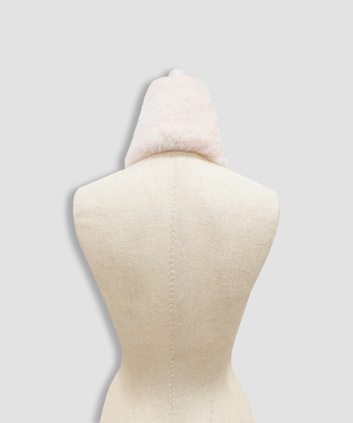 Honey Cinnamon（ハニーシナモン）の「ロゴチャーム付きビジューリボンマフラー（マフラー・レディース・ホワイト/ピンク/ブラック・FREE）」の15枚目の写真