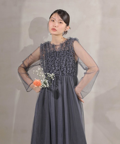 Kana（カナ）の「チュール ロング フリル Aライン ワンピース ドレス ２点セット パーティー 結婚式 お呼ばれ オケージョン（ドレス・レディース・ベージュ/チャコールグレー/バーガンディー・M）」の4枚目の写真