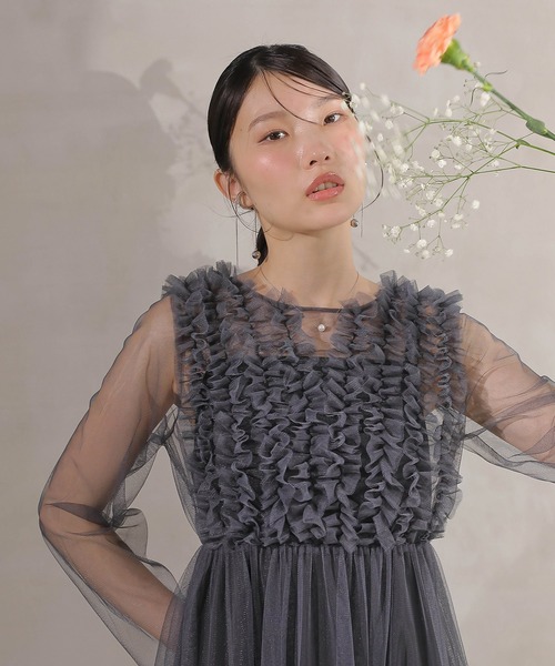 Kana（カナ）の「チュール ロング フリル Aライン ワンピース ドレス ２点セット パーティー 結婚式 お呼ばれ オケージョン（ドレス・レディース・ベージュ/チャコールグレー/バーガンディー・M）」の9枚目の写真