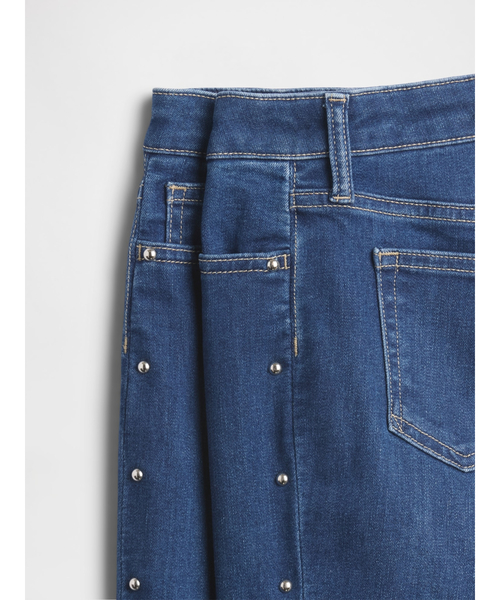 GAP（ギャップ）の「ハイライズ スタッズ '70S フレアデニム (キッズ)（デニムパンツ・キッズ・インディゴブルー・140cm/130cm/150cm/160cm/155cm/120cm）」の3枚目の写真