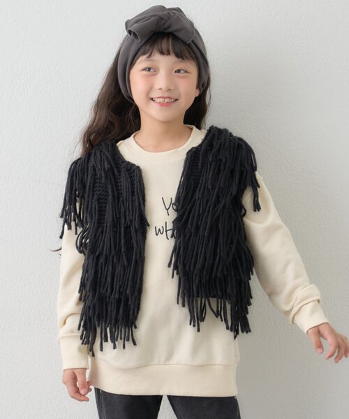 CIAOPANIC TYPY（チャオパニックティピー）の「【KIDS】【ジュニアサイズあり】洗える手編みタッチフリンジニットベスト（ベスト・キッズ・ブラック/ベージュ/キャメル・XX-LARGE/X-LARGE/LARGE/MEDIUM）」の2枚目の写真